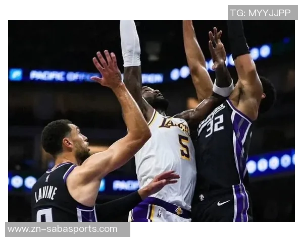 制造进攻犯规排行榜揭晓里夫斯领衔波杰姆紧随其后东契奇位列第五