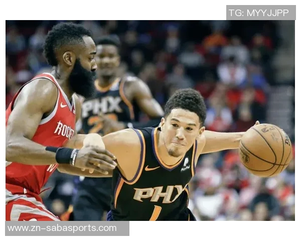 布克半场表现低迷仅得6分正负值10创最低纪录球队陷入困境